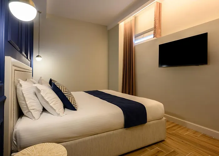 XVI Suites - Adults Only