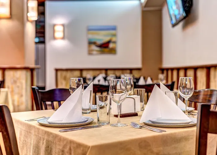 Silver Hills Rooms & Apartments With Free Parking