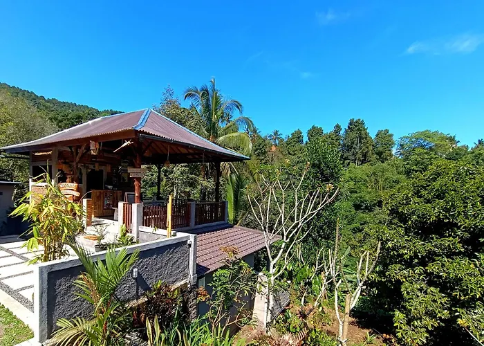 Artomoro Bali