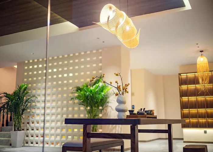Lingxi Riverview Boutique Homestay - Phoenix Ancient Town
