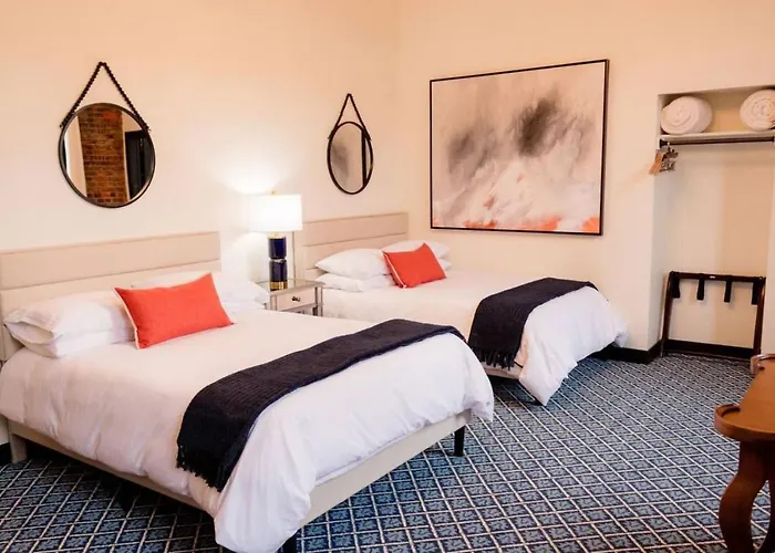Speakeasy 2 Room Suite