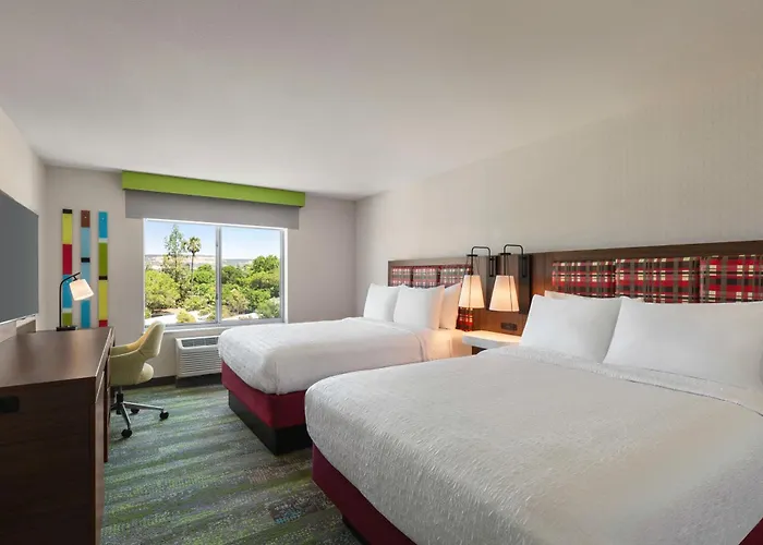 Hampton Inn & Suites Oroville
