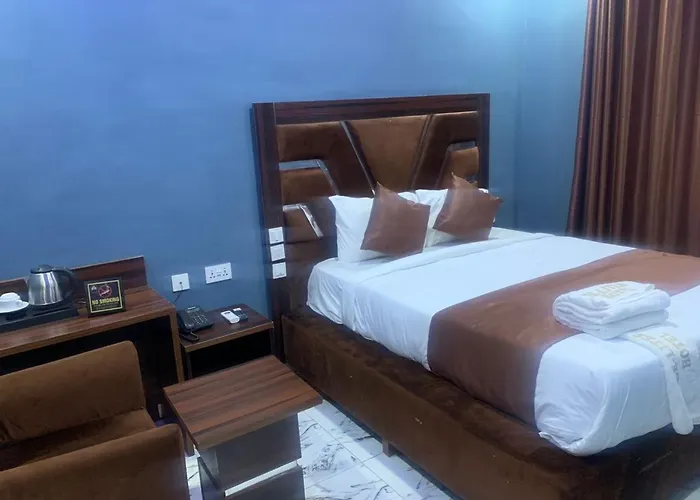 De-Lites Hotel