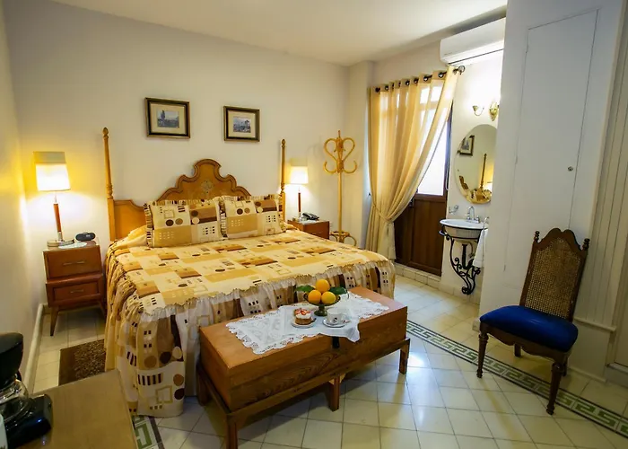 Grand Casa Naranjos, Hospedaje Alteno