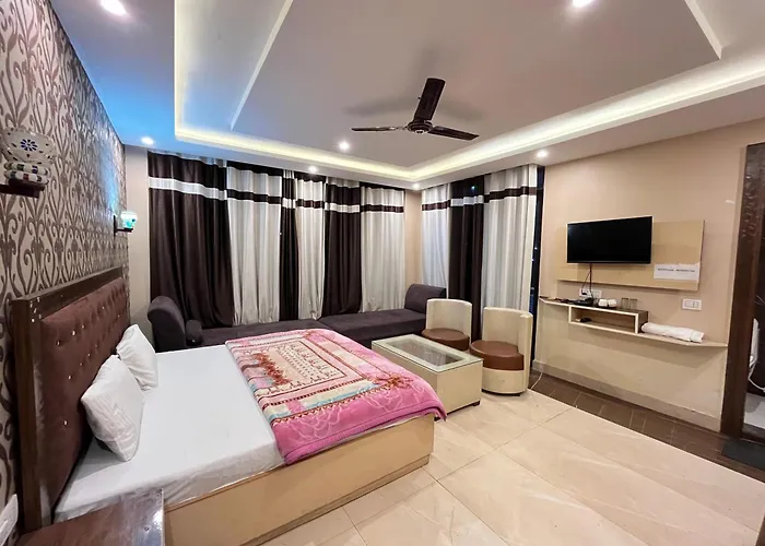 Tirupati Hotel