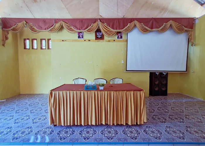 Reddoorz At Hotel Gloria Borong Labuan Bajo