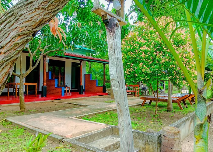 Pride Rock Villa & Tree House
