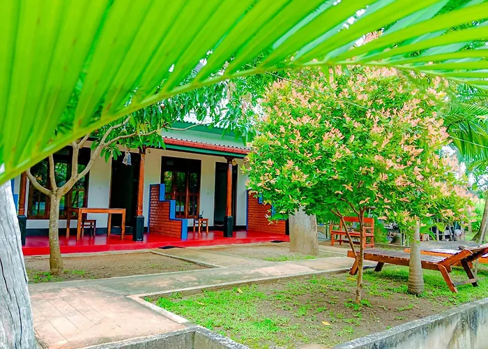 Pride Rock Villa & Tree House