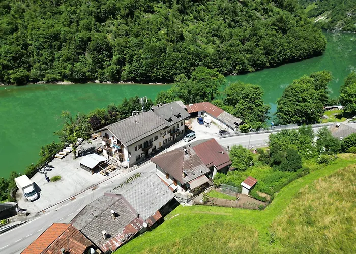 Albergo Al Lago