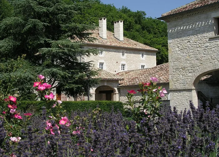 Château Lecusse - La Grande Roche - Hôtel, Spa, Boutique&Restaurant