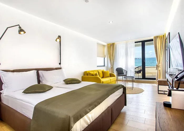 Olive Villas Beach Hotel