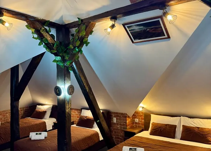 Rooms & Restaurant Pirocanac