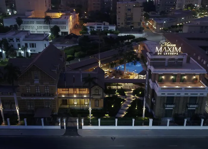 Maison Maxim De Lesseps