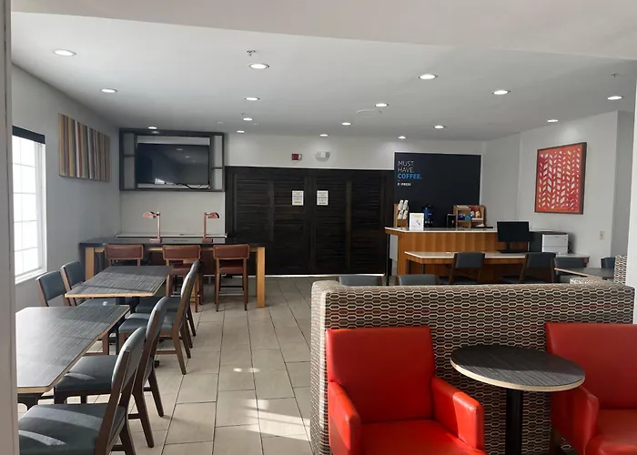 Holiday Inn Express Henderson By Ihg