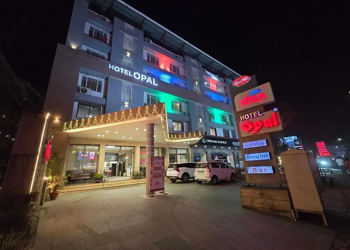 Hotel Opal