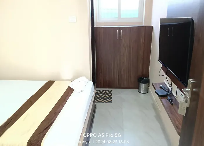 Hotel Embassy