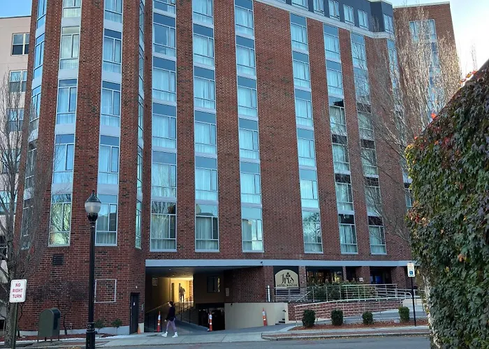 Iris Hotel Boston