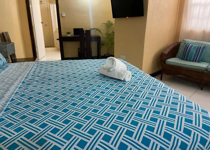 Bay Heights Escape Aparthotel