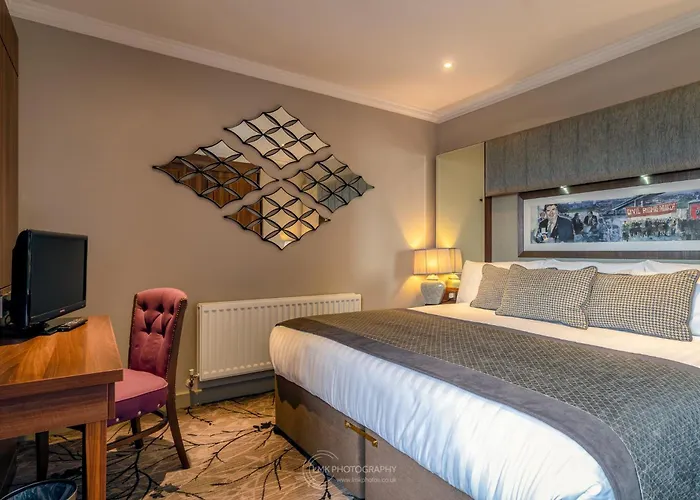 City Hotel