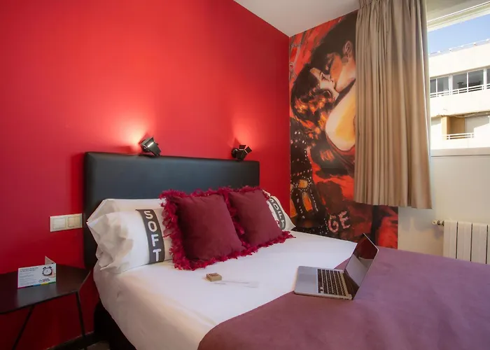 Casual Del Cine Valencia By Casual Hoteles