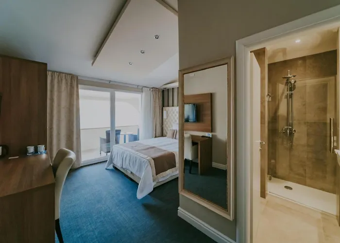 Bellevue Rooms