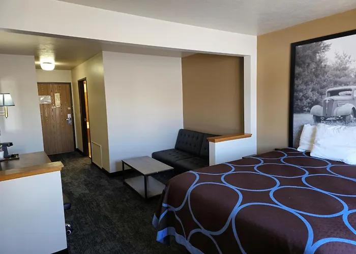 Amerivu Inn And Suites Shawano Wi