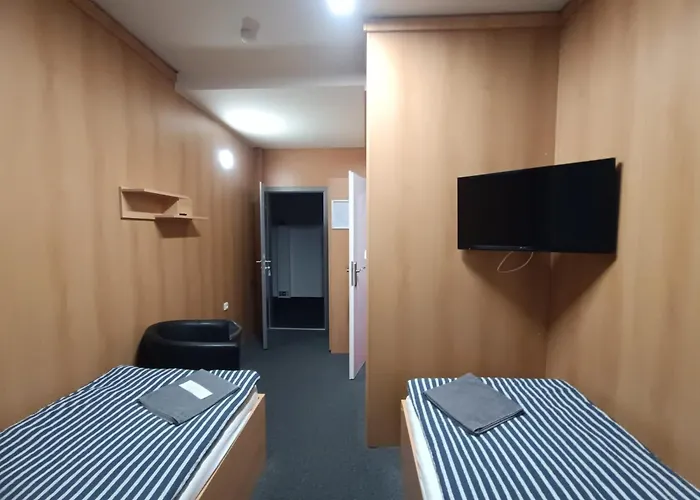 Hotel A Ubytovna Zimni Stadion Slany