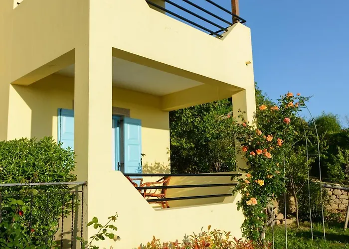 Hotel Dina - Ξενοδοχείο Ντινα