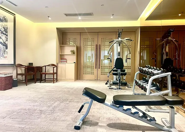 Century Runhua Hotel