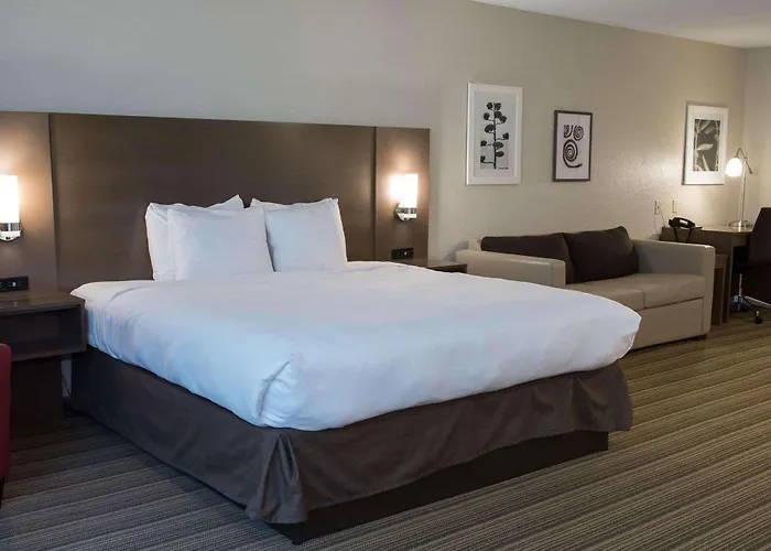 Country Inn & Suites By Radisson, Platteville, Wi