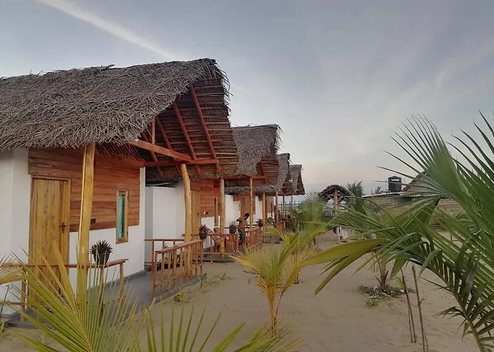 Amwaj Blue Cabana Arugambay