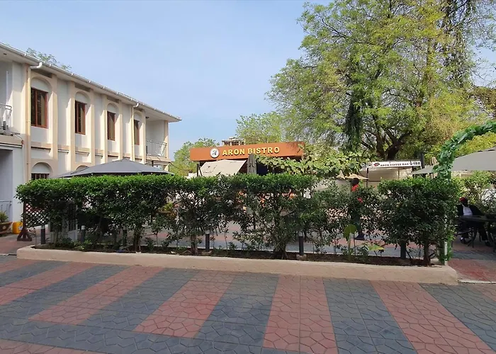 Aron International Hotel