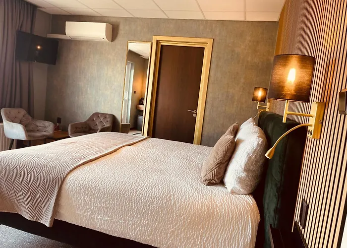 Hotel Rooms