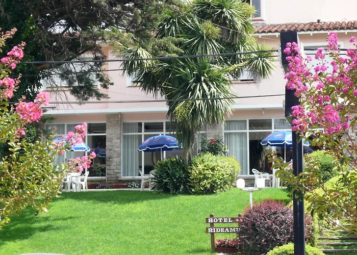 Hotel Rideamus