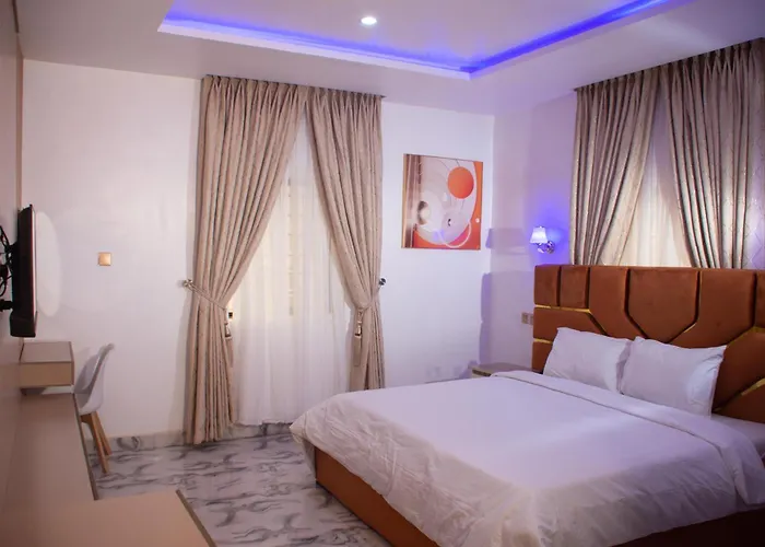 Lintoc Hotel & Suites