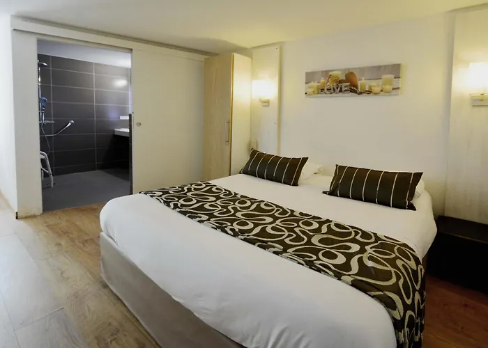 Logis Hotel Restaurant des Lacs Paris Sud