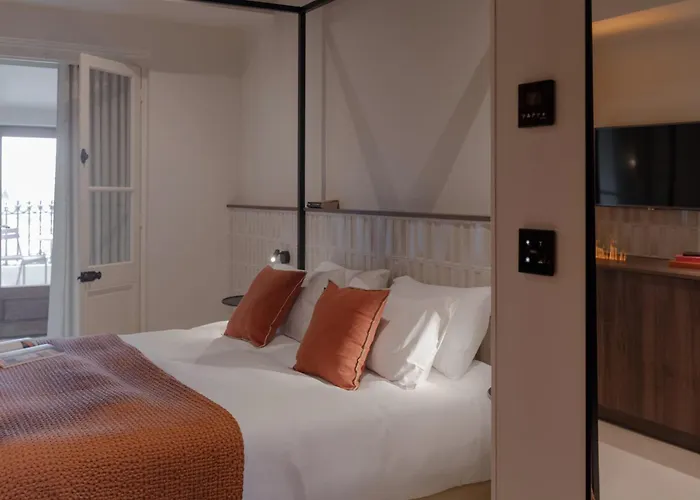 MiHotel - Grenier à Sel de Pérouges