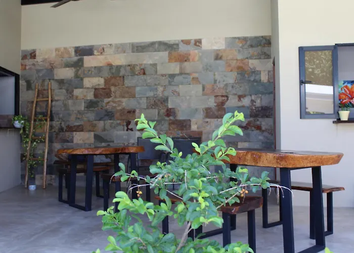 Hotel Huacas