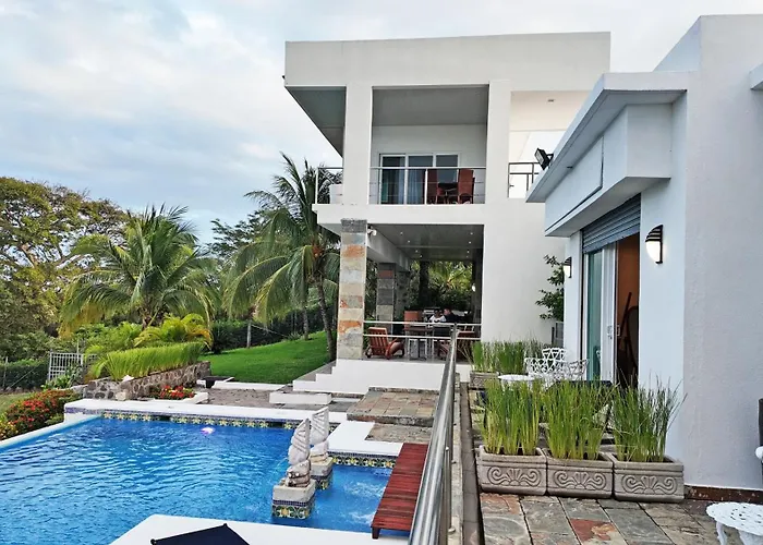Lakeview Granada Hotel Boutique