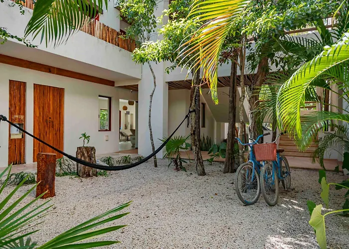 Niik Tulum