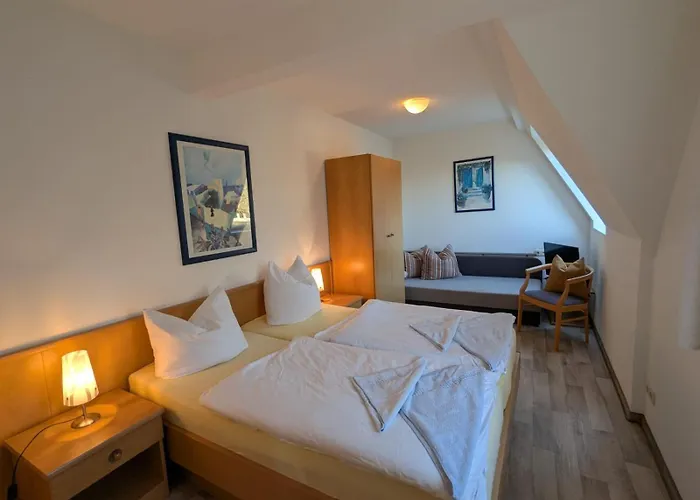 Pension & Restaurant Haus Hiddensee