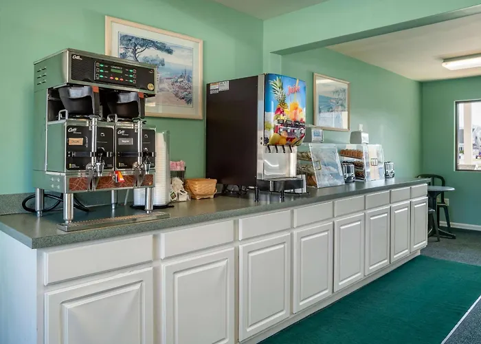 Rodeway Inn & Suites Rehoboth Beach