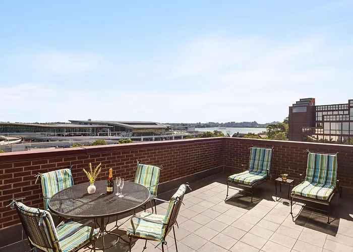 Doubletree By Hilton New York-Laguardia