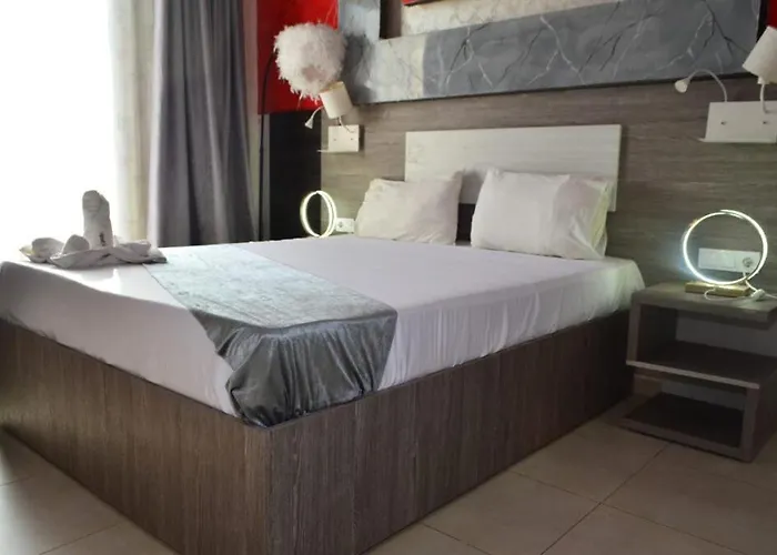 hotel paqubot