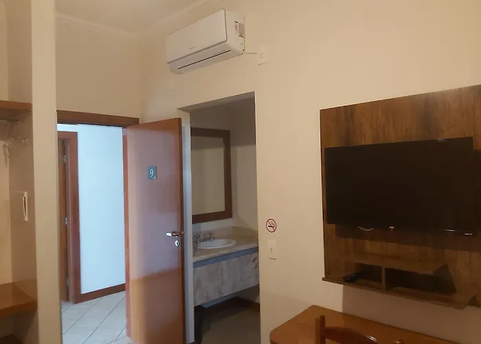 Hotel Vila Das Palmeiras