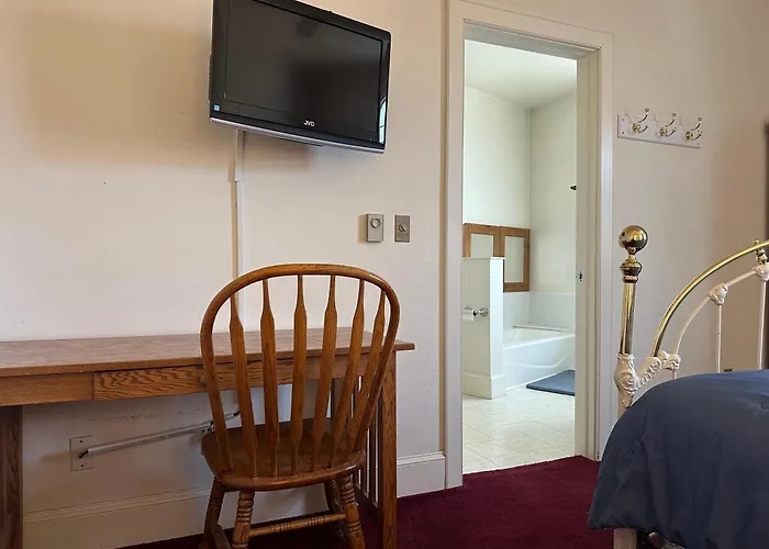 The Currier Inn