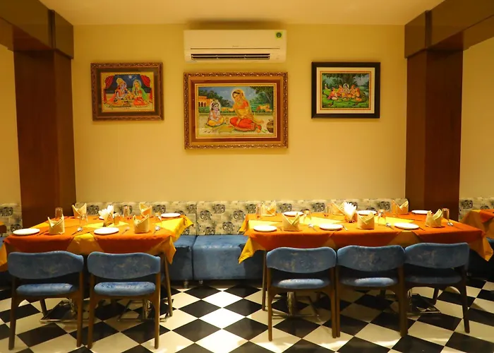 The Sky Imperial Hotel Sugam - 10 Meters From Shrinathji Temple