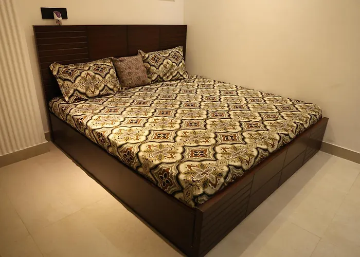 Sukajini Home Stay & Pg