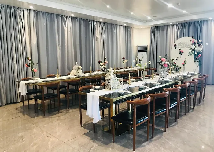 Tauese Seaview Hotel