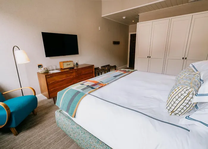 Eleven Revelstoke Lodge